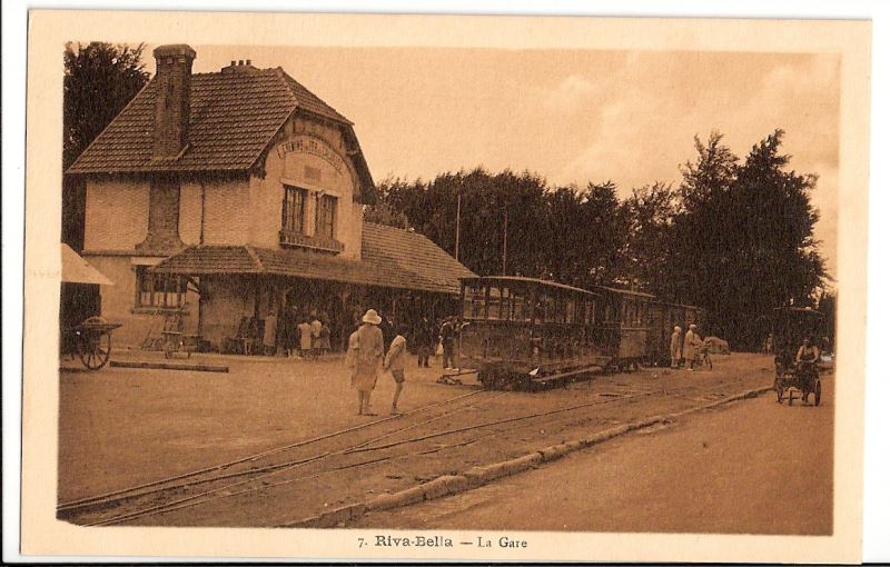 La gare du petit train à Riva Bella